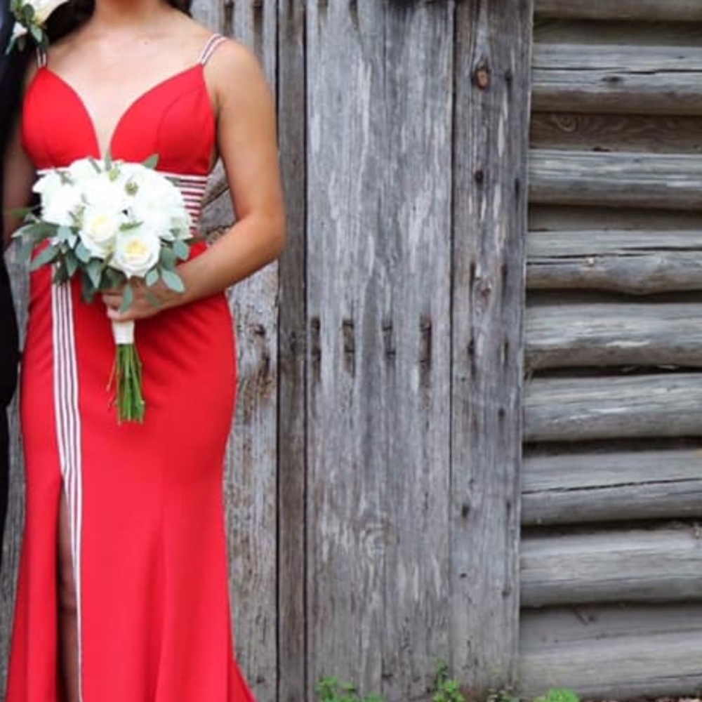 Prom dress - Picture 7 of 8